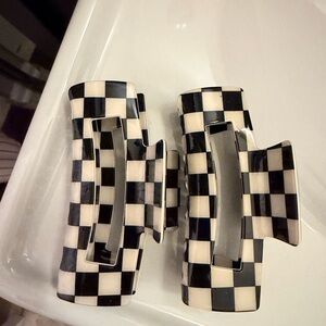 Amazon Black and White Checkered Hair Clips